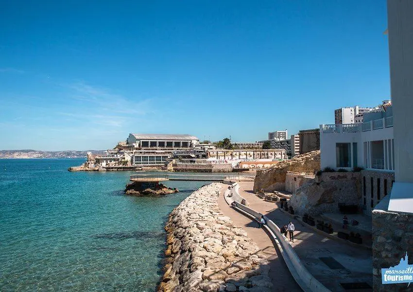 Studio Design Plage Des Catalans Marsilya